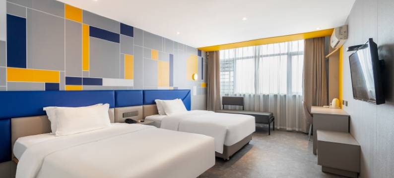 开蔓铂金酒店(湘潭县一中店)图片