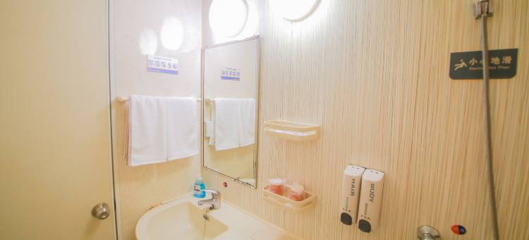 银座佳驿酒店(青岛重庆中路遵义路地铁站店)图片