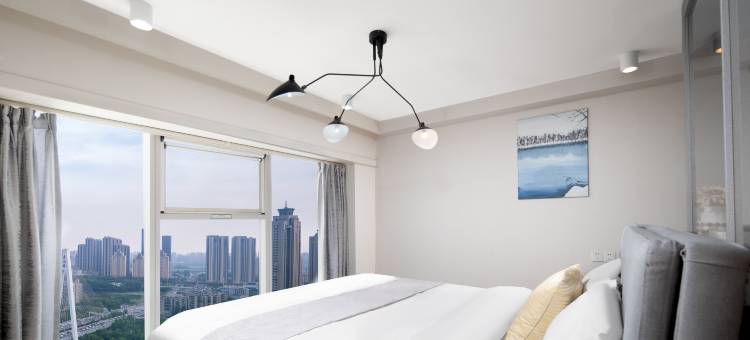 悠然·江景loft套房酒店(越秀财富中心硚口路地铁站店)图片