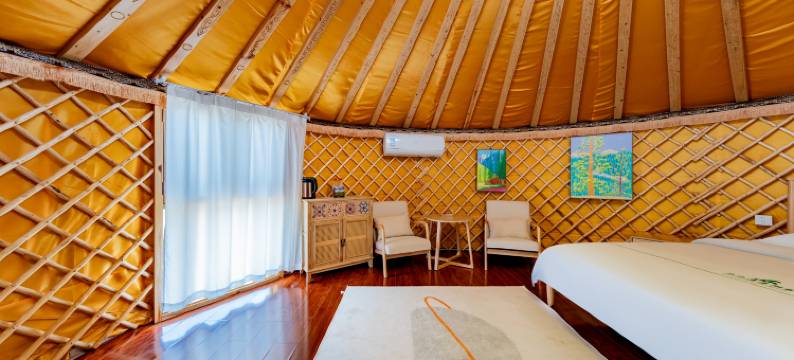 火山草原部落民宿图片