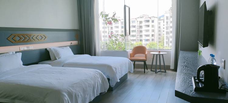 琼中奔哥内24小时连锁酒店图片