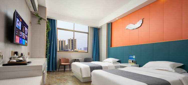 内乡周末阳光主题酒店图片