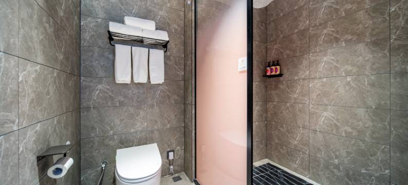 无双电竞酒店(乌鲁木齐西山西街店)图片