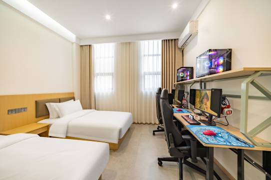 云境电竞酒店(奉节高铁站店)