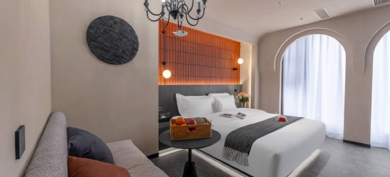 無二乐居酒店(昆明老街南屏步行街店)图片