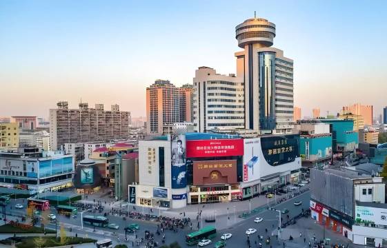 百吉酒店(郑州二七广场大卫城店)