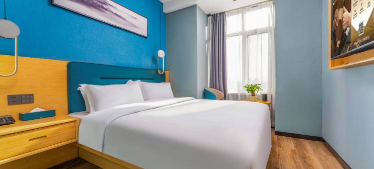 银川欢途酒店(阿拉善广场高铁站店)图片