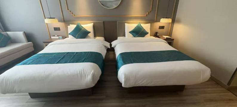 云上四季尚品(昆明万宏国际穿金路地铁站店)图片