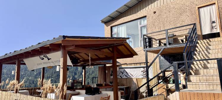 山望·Holiday｜银河日出观景美宿(扎尕那景区达日观景台店)图片