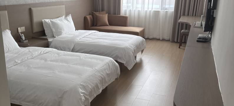 和颐居公寓(天山机场店)图片