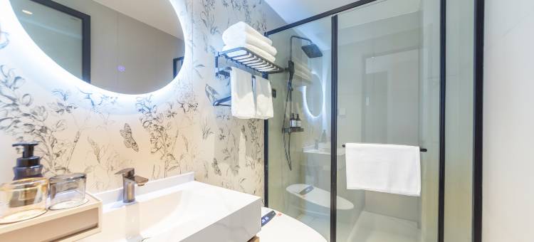 艺选酒店(甘孜雅江店)图片