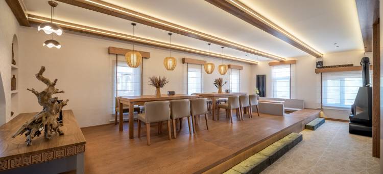 额尔古纳恩和俄罗斯族民族乡万庭望远山酒店图片