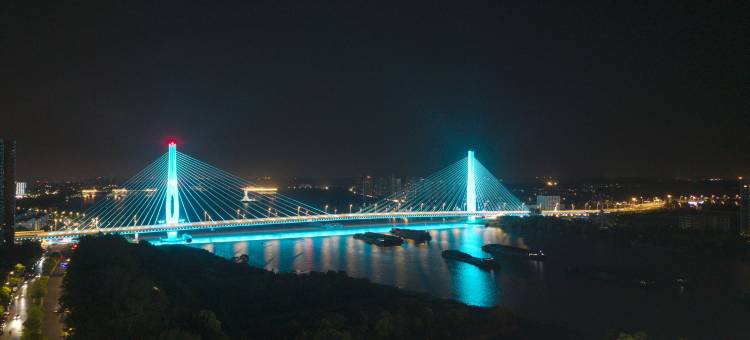 华朗澜山景酒店(泗阳高铁站店)图片