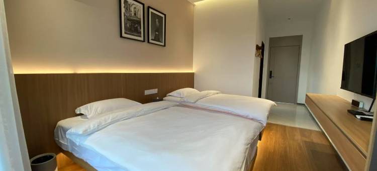 中青景呈畔山度假酒店(河口店)图片