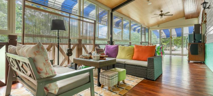 伴山邀民宿图片