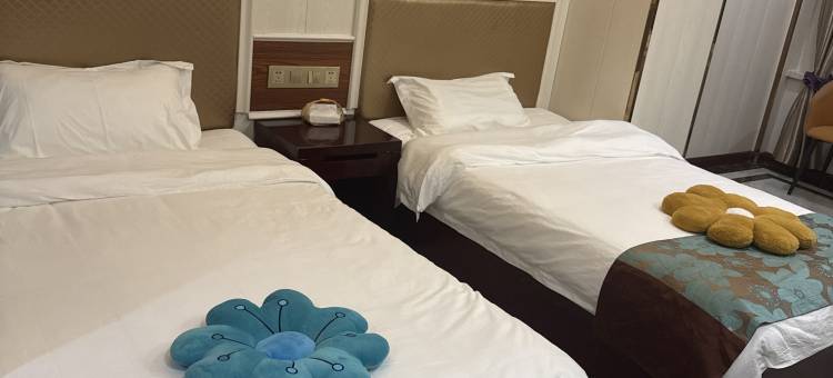 怡帆风顺酒店(临夏市中心广场八坊十三巷店)图片