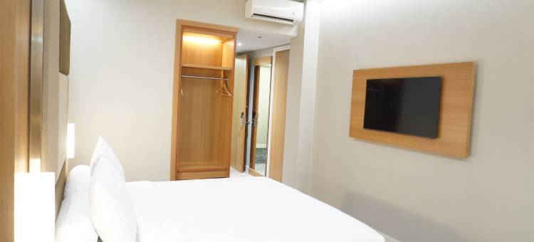 巴布亚勒斯塔里弗朗特一号酒店(Front One Hotel Papua Lestari)图片