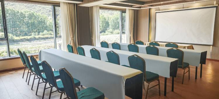 康定市新都桥隐沫度假酒店图片