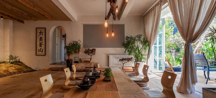 DALI · 樱野花杏 | 原木侘寂风度假别墅(苍洱大道店)图片