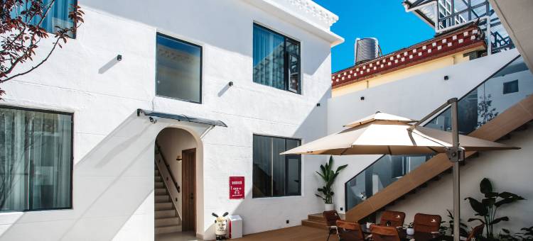 诗情｜Verse设计师智能氧境(独克宗古城大佛寺转经筒店)图片