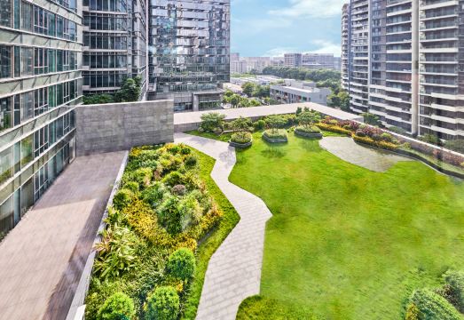 深圳机场希尔顿逸林公寓外景图