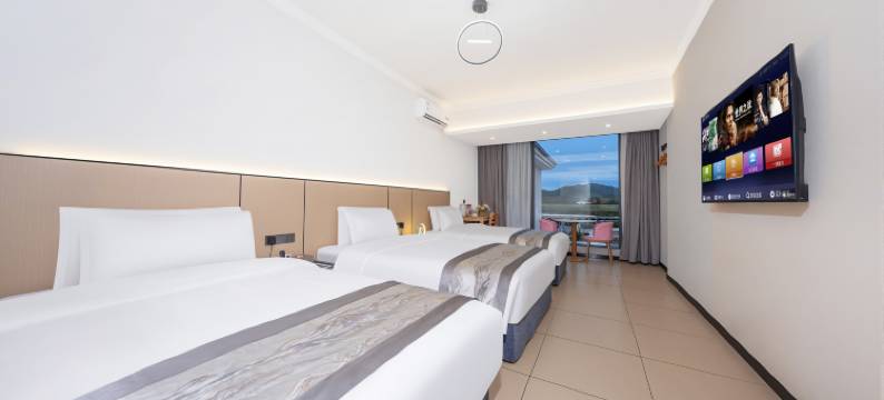 三亚湾柚家酒店(凤凰国际机场店)图片