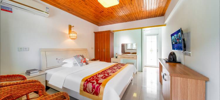 金谷春・溪畔环山・StarryNight・草坪美宿(皖南川藏线月亮湾景区店)图片