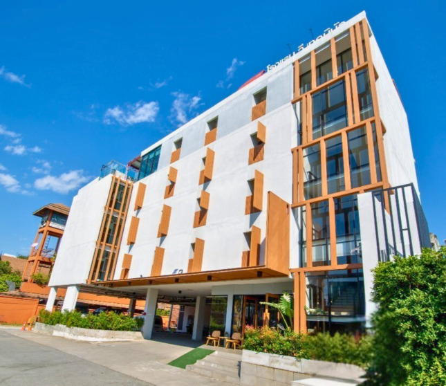 WE Terminal Hotel Hotel Overview