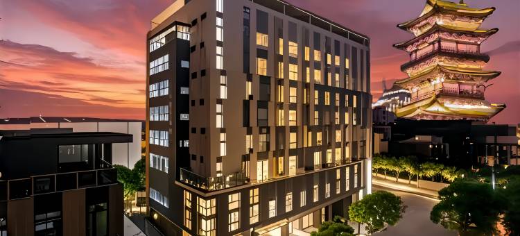 嘉宝美宿·城景星空影音巨幕观影·甄选酒店(南昌火车站东广场店)图片