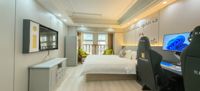 优恩电竞酒店(重庆弹子石国际社区店)图片