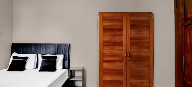 Hotel O near Ciputra World Surabaya formerly Darmo Residence图片