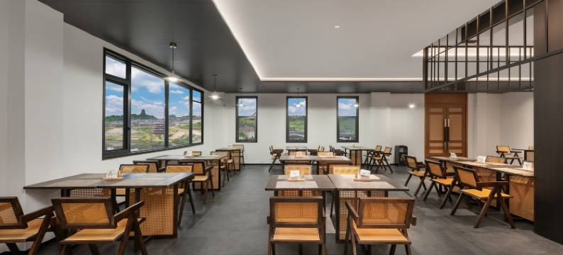 松桃松庐民宿(苗人古城店)图片