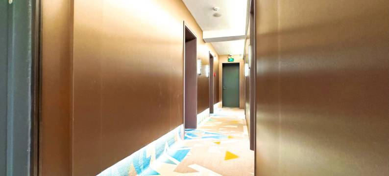 沈阳V酒店(彩电塔夜市店)图片