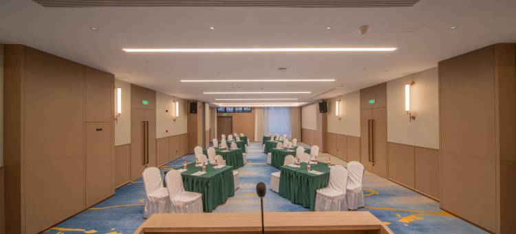 镇雄晟锦酒店(观澜湖购物公园店)图片
