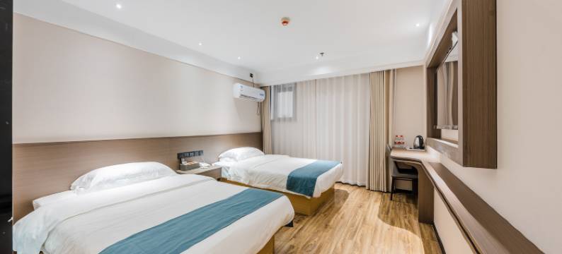 云居酒店(南京南站胜太路地铁站店)图片