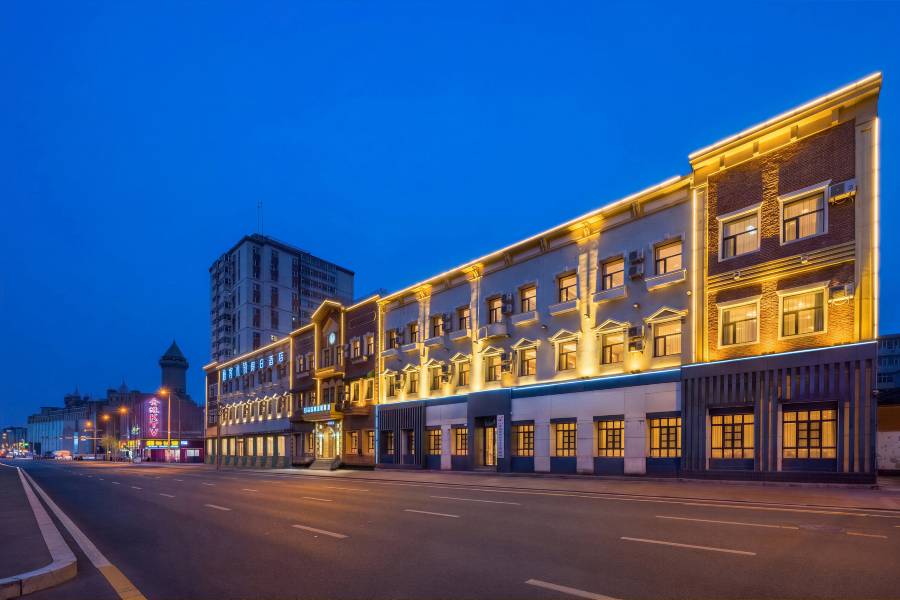 雅客小鎮假日酒店(長春人民廣場吉大二院自強院區店)