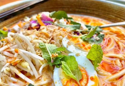 Pullman Reef Hotel Casino Hotel Overview