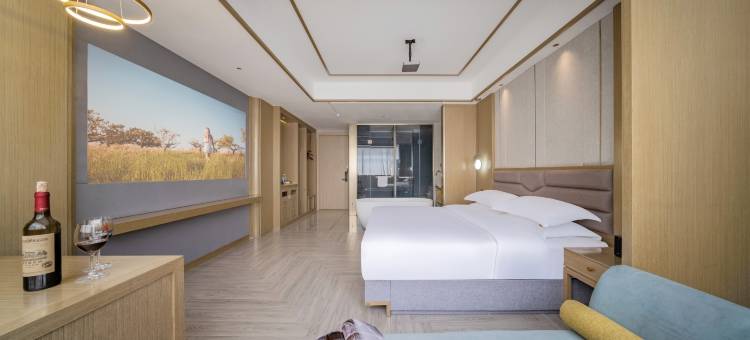 铂豪智慧酒店(义乌佛堂古镇宝龙广场店)图片