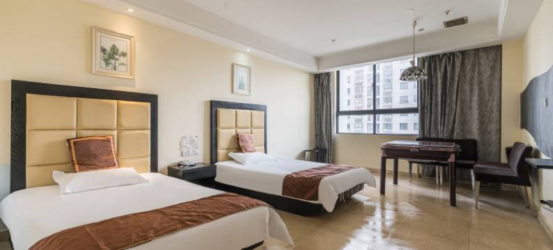 Q加·盐城艾舍主题酒店(宝龙广场店)图片