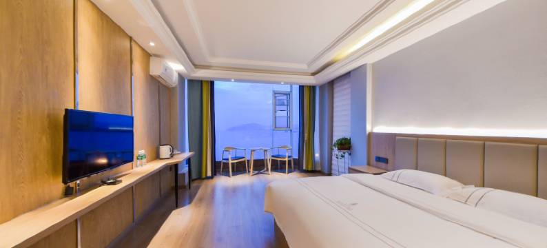 聆海假日酒店图片