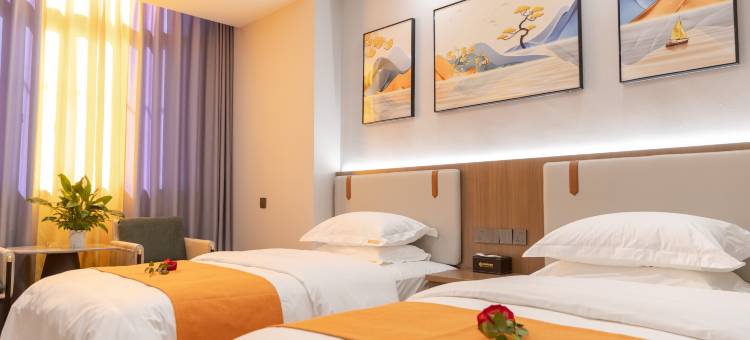 镇巴瑞阁朗庭酒店图片