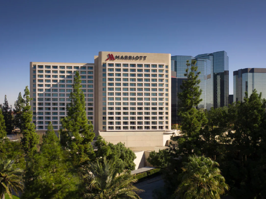 伍德兰希尔斯华纳中心万豪酒店