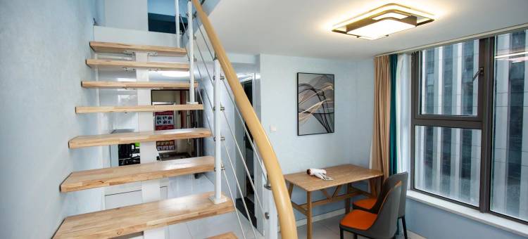 心悦影院民宿(蔡甸中核世纪广场店)图片