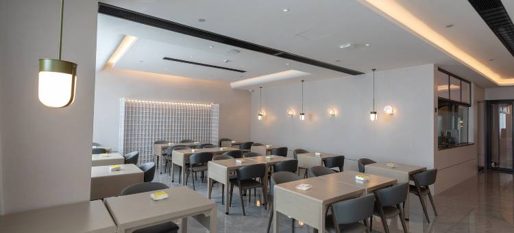 曼居酒店(麻城高铁站店)图片