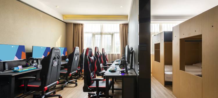 爱电竞酒店(南京百家湖天元西路地铁站店)图片