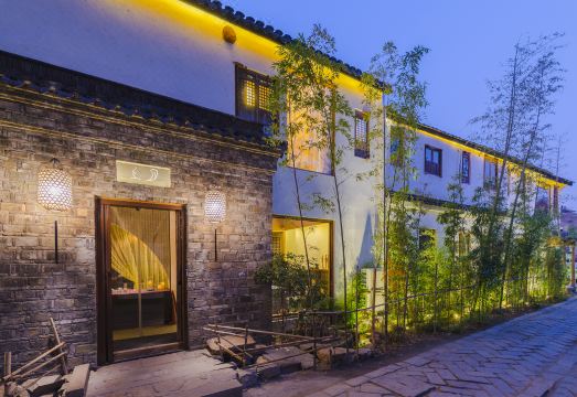 月上禅意空间民宿（同里古镇店）外景图