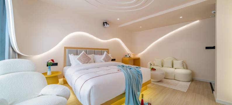 楚雄梦菲斯艺宿酒店(彝人古镇店)图片