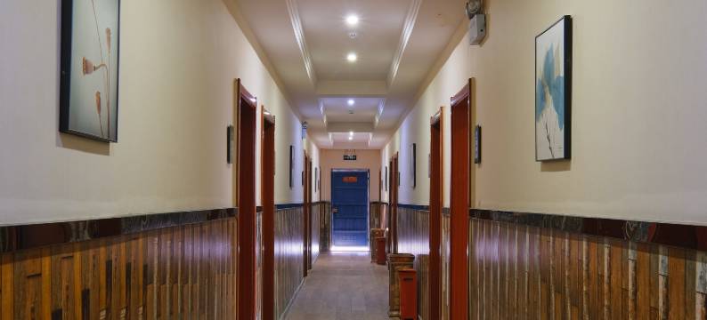 君悦时尚旅馆(冯庄地铁站店)图片