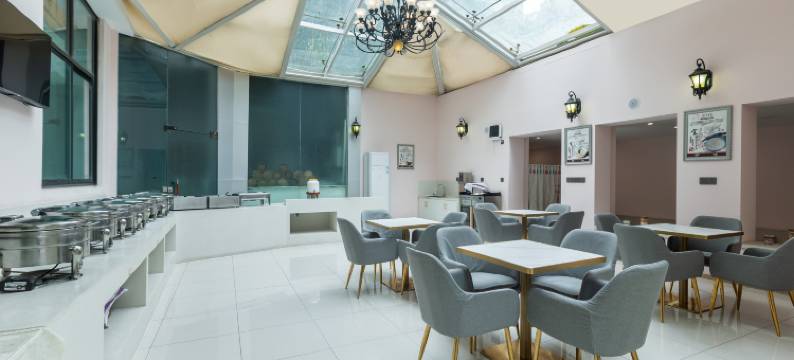 橡树林酒店(重庆南坪万达广场会展中心店)图片