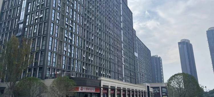 逸轩·轻奢影院民宿(江铃地铁站店)图片